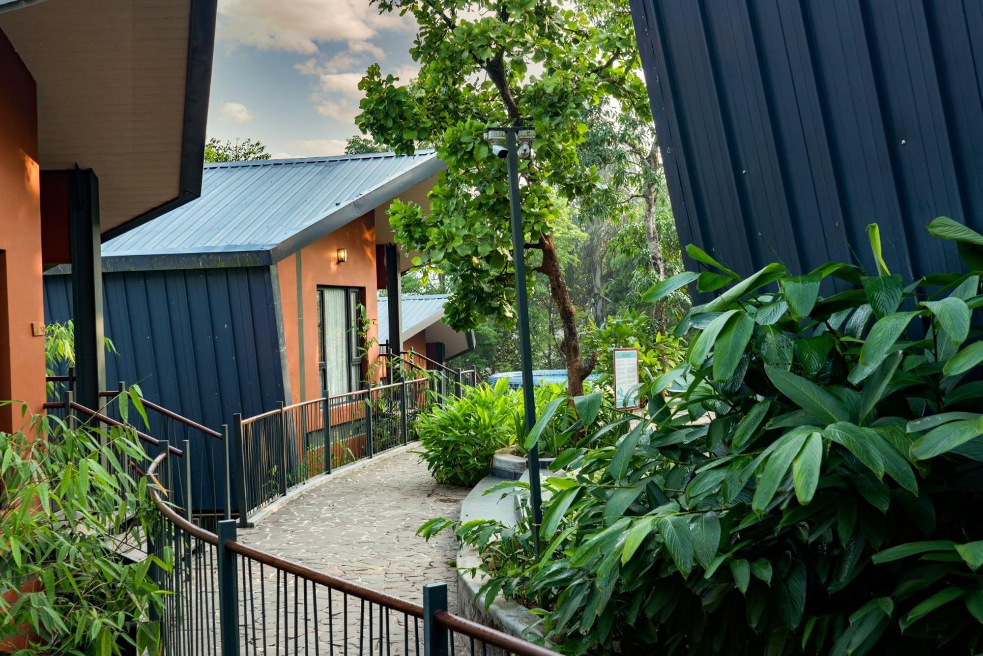 Vyna Hillock Resort And Spa Витхири Экстерьер фото