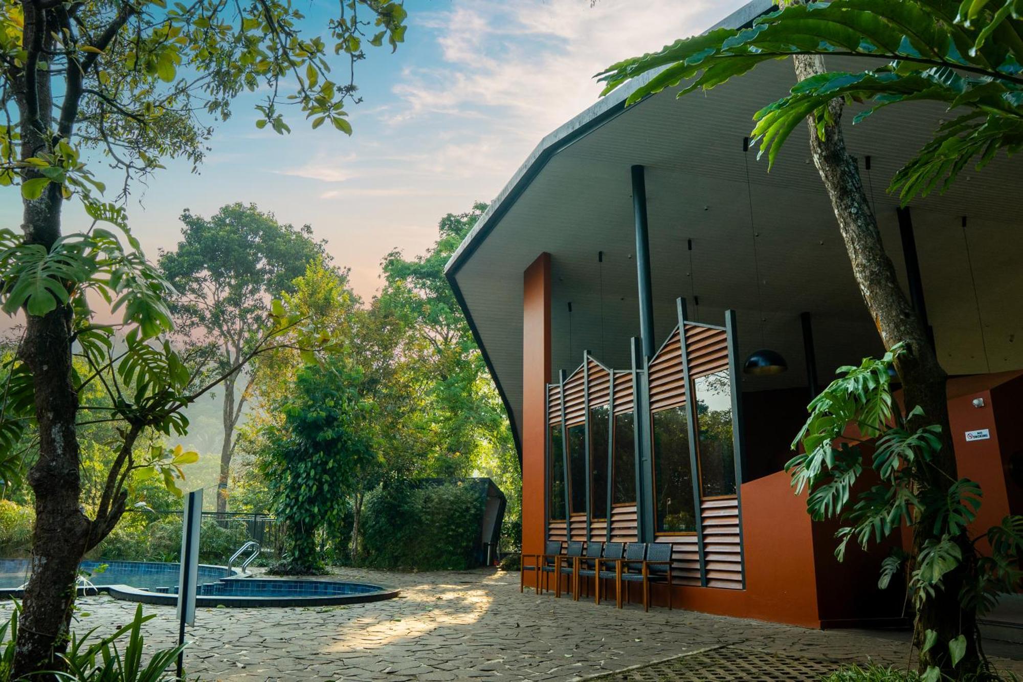 Vyna Hillock Resort And Spa Витхири Экстерьер фото
